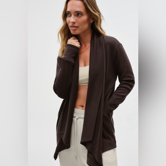 Athleta Sweaters - NWT-Athleta Truffle Pranayama Restore Rib Wrap, Large